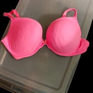 38D Victoria Secret push up bra